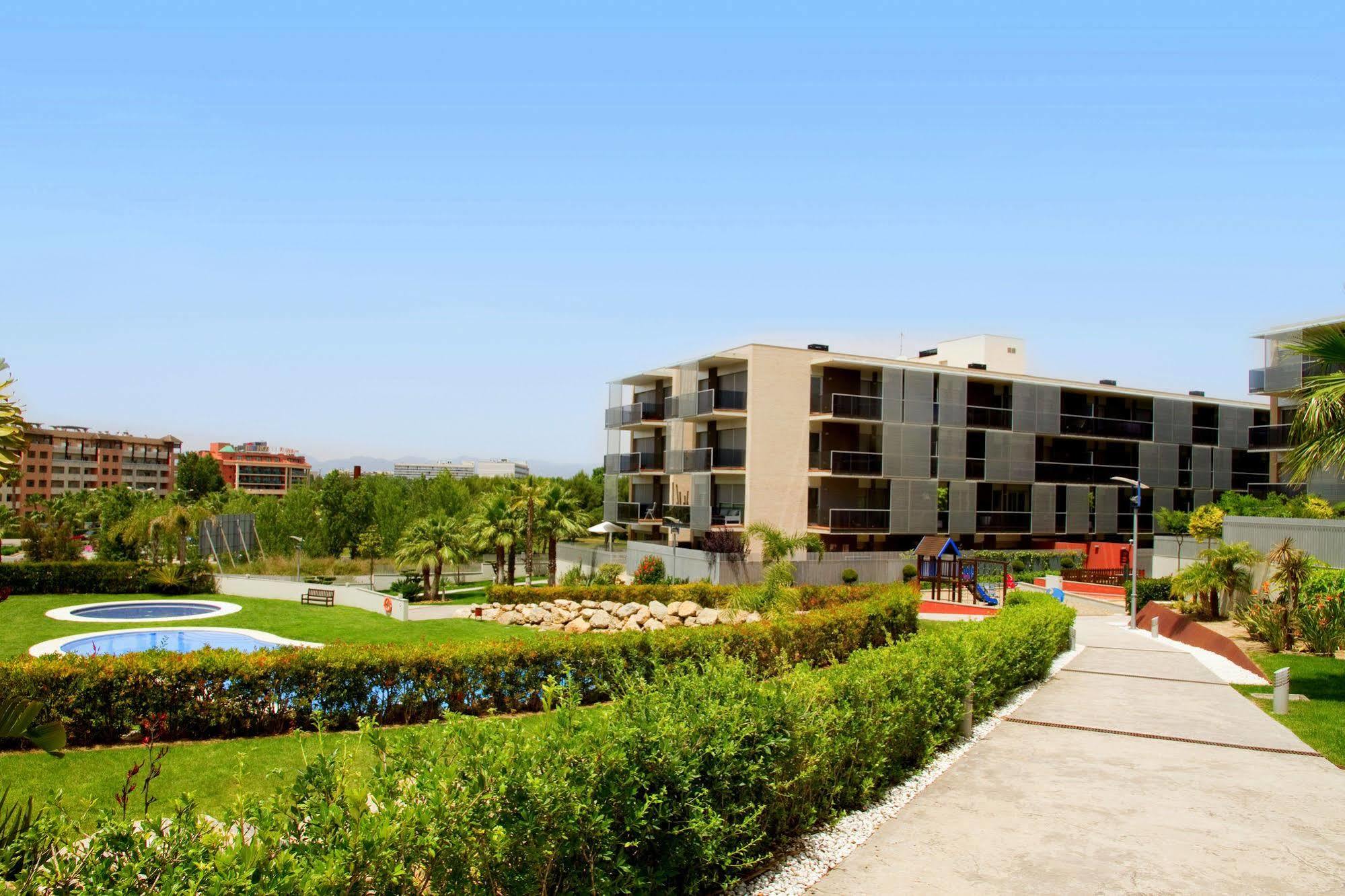 Paradise Village Litoral Costa Dorada Σαλού Εξωτερικό φωτογραφία