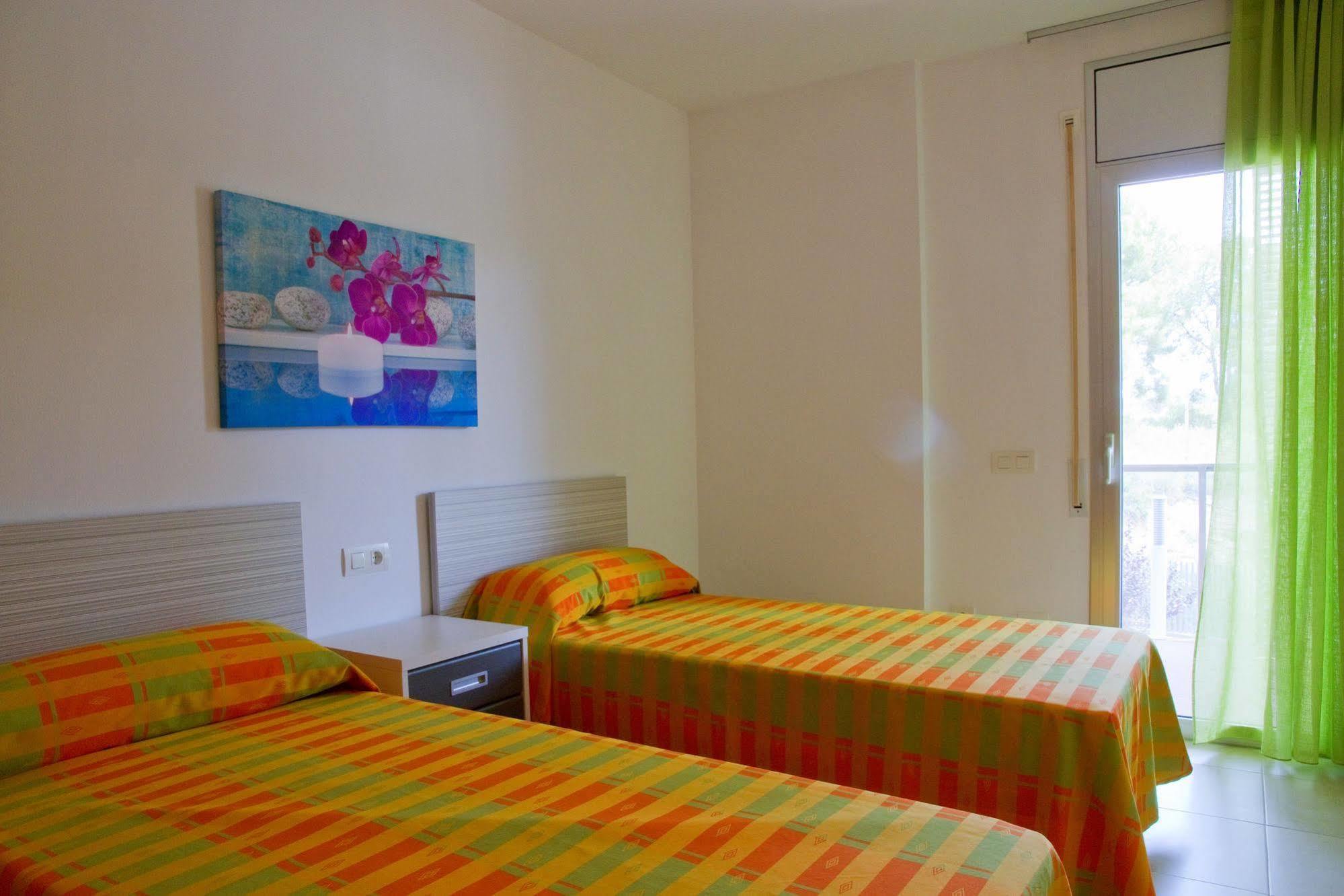 Paradise Village Litoral Costa Dorada Σαλού Εξωτερικό φωτογραφία