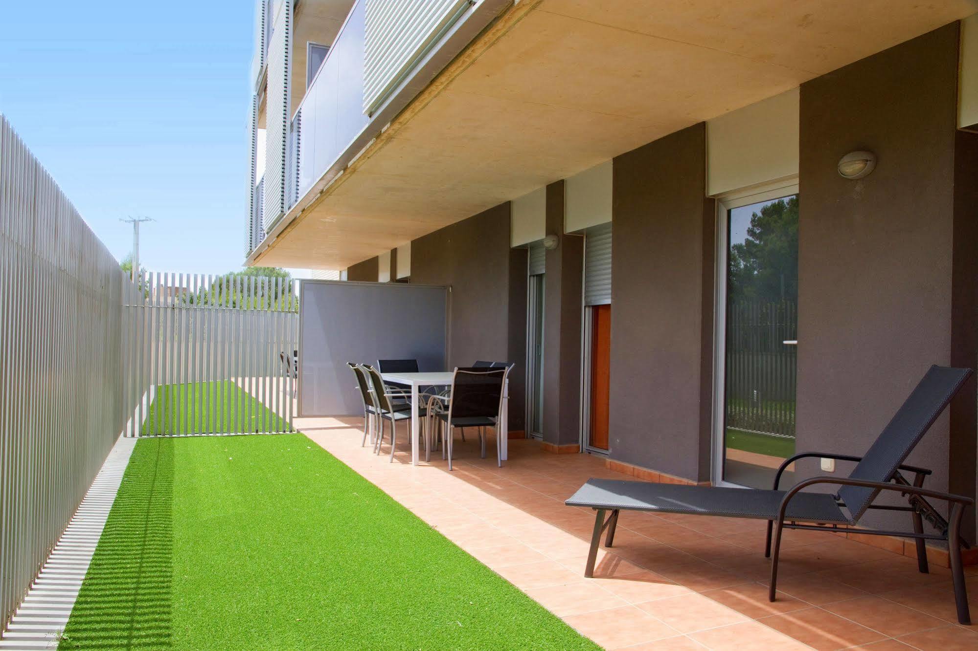 Paradise Village Litoral Costa Dorada Σαλού Εξωτερικό φωτογραφία