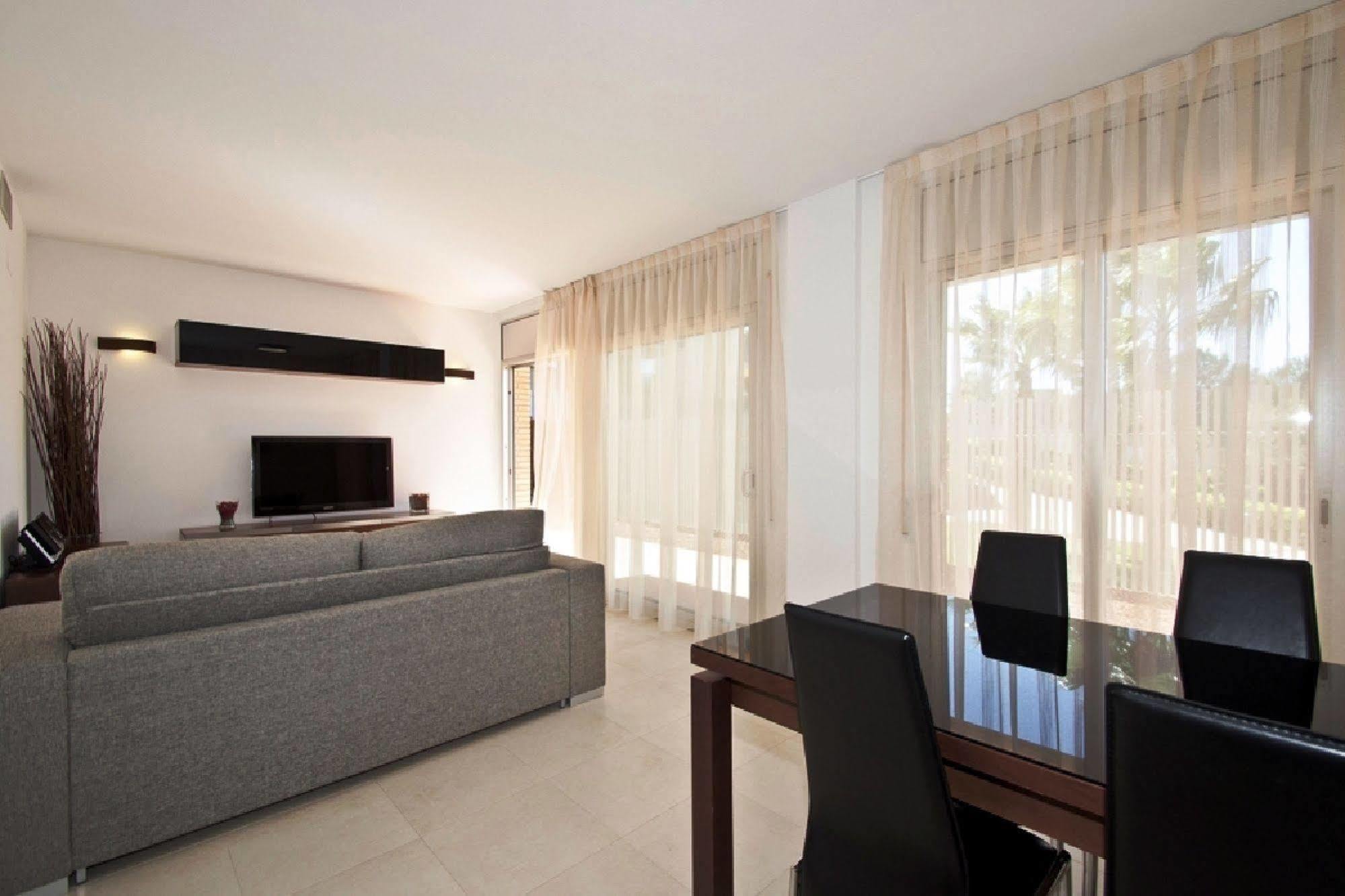 Paradise Village Litoral Costa Dorada Σαλού Εξωτερικό φωτογραφία