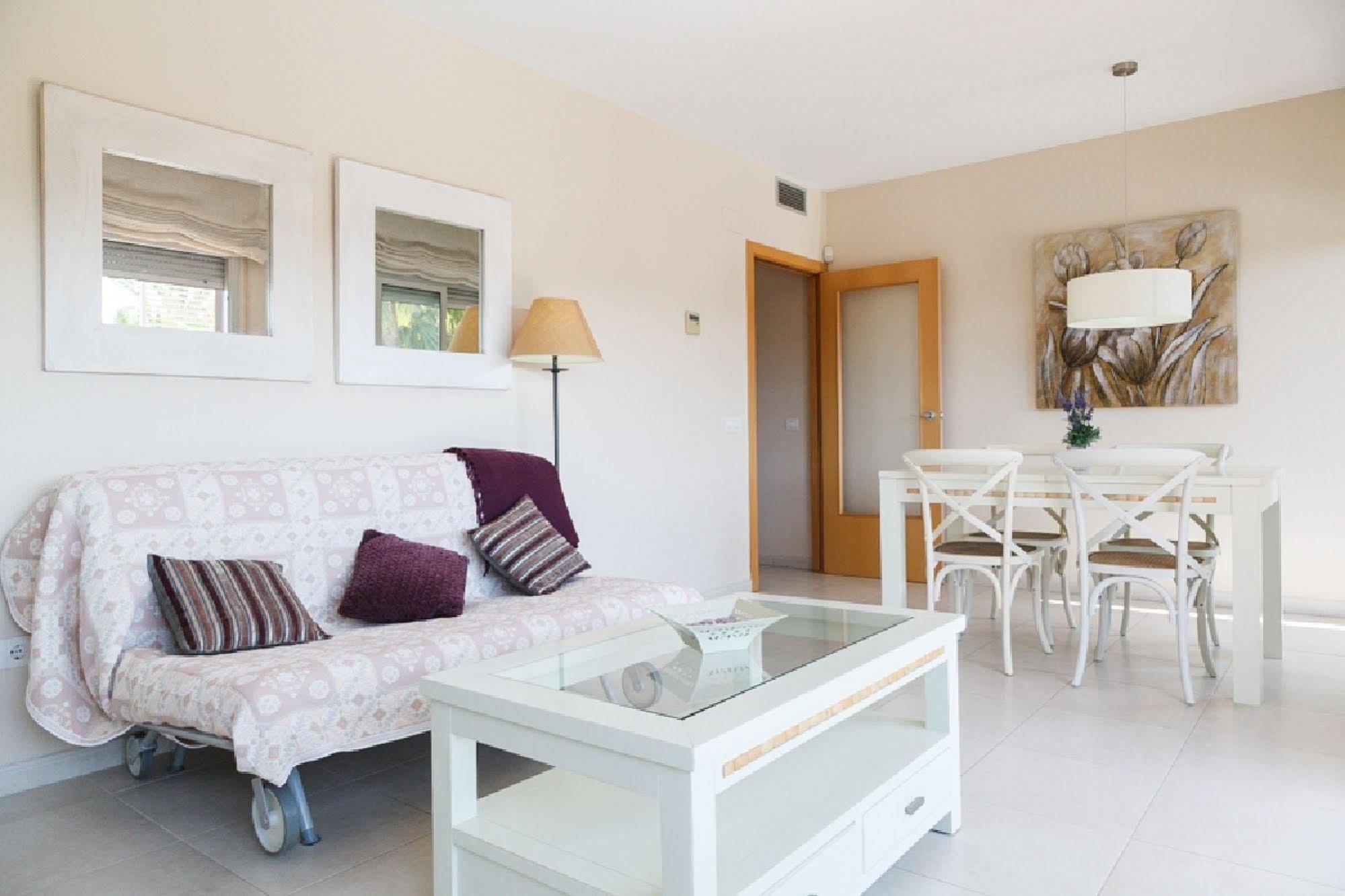 Paradise Village Litoral Costa Dorada Σαλού Εξωτερικό φωτογραφία