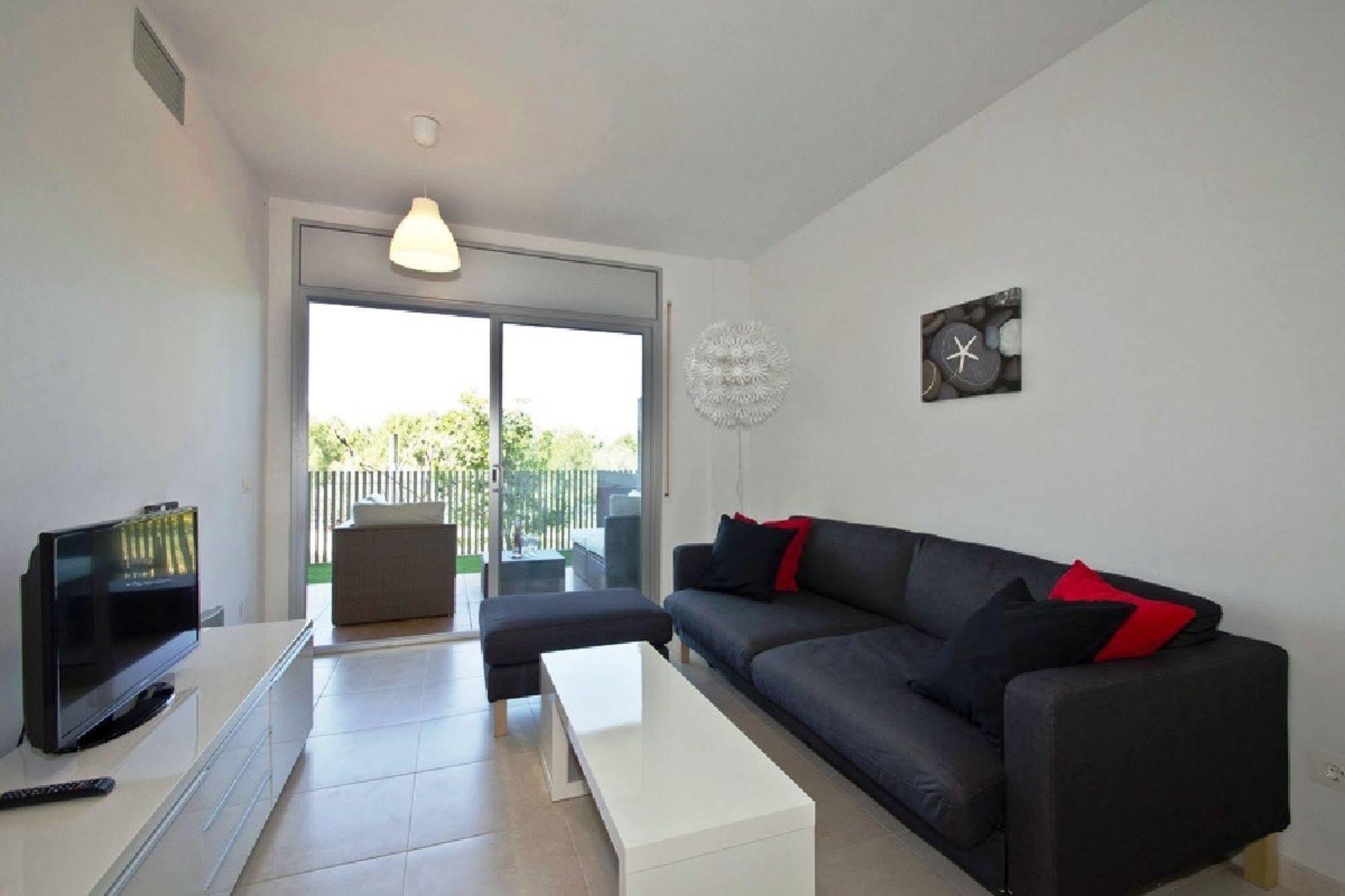 Paradise Village Litoral Costa Dorada Σαλού Εξωτερικό φωτογραφία