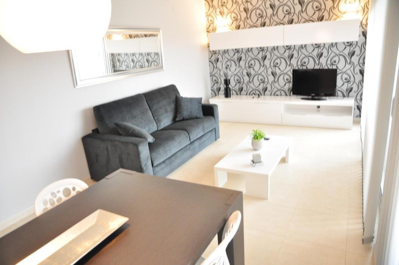 Paradise Village Litoral Costa Dorada Σαλού Εξωτερικό φωτογραφία