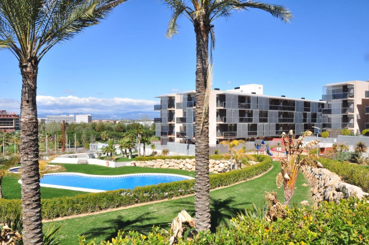 Paradise Village Litoral Costa Dorada Σαλού Εξωτερικό φωτογραφία